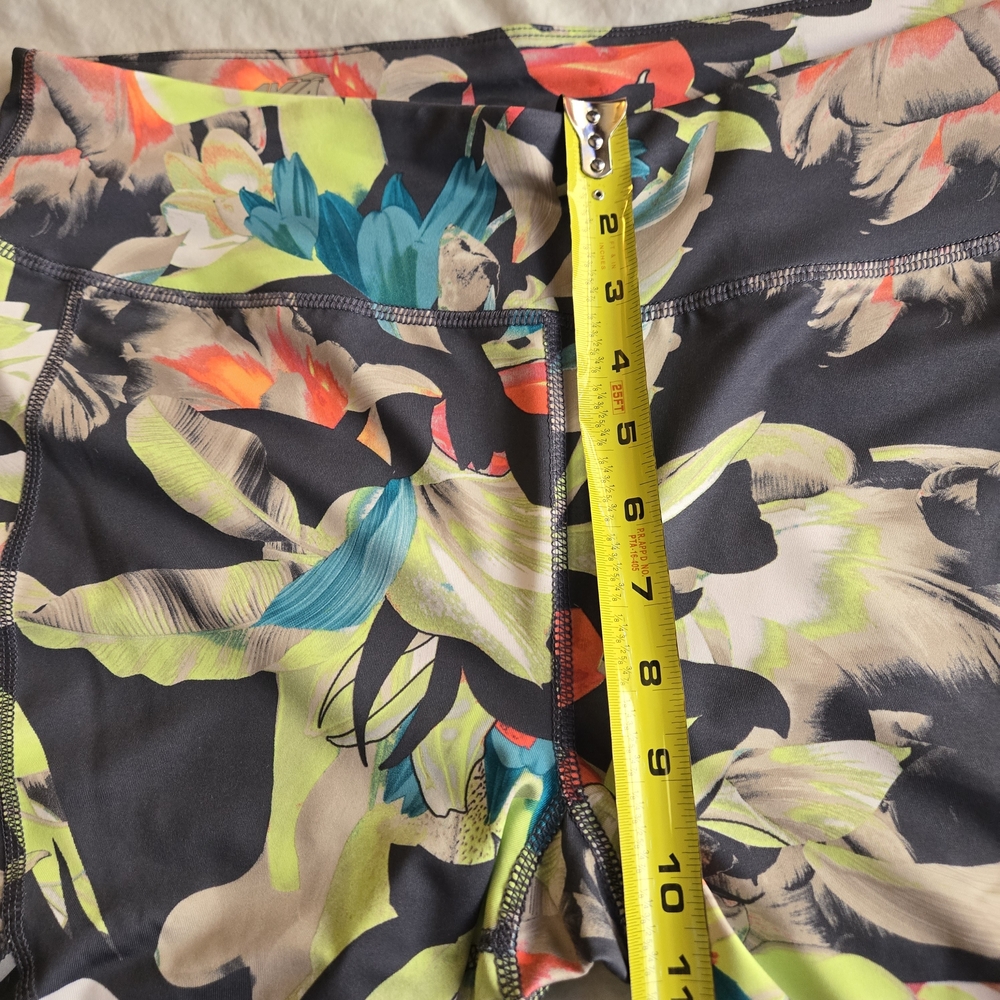 Avia Abstract Iris Grey Stone Tropical Floral Pattern Capri Cropped Leggings EB2 - Picture 5 of 10